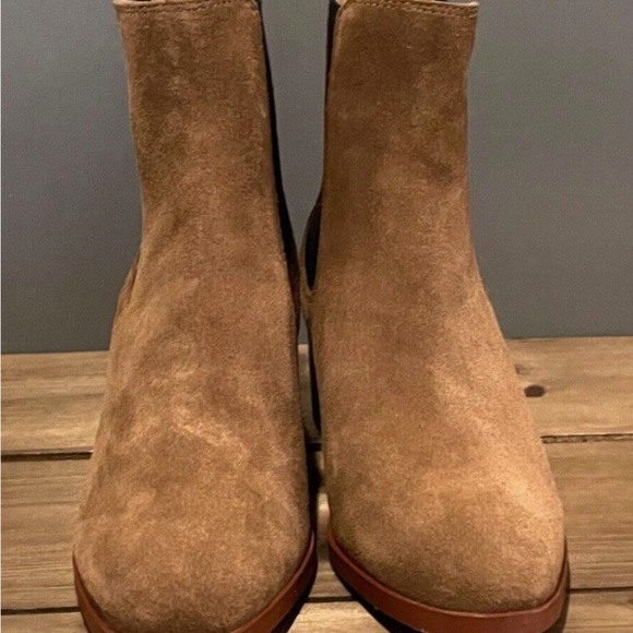 Steve Madden Brown Suede Ankle Booties size 9.5 - Picture 3 of 10